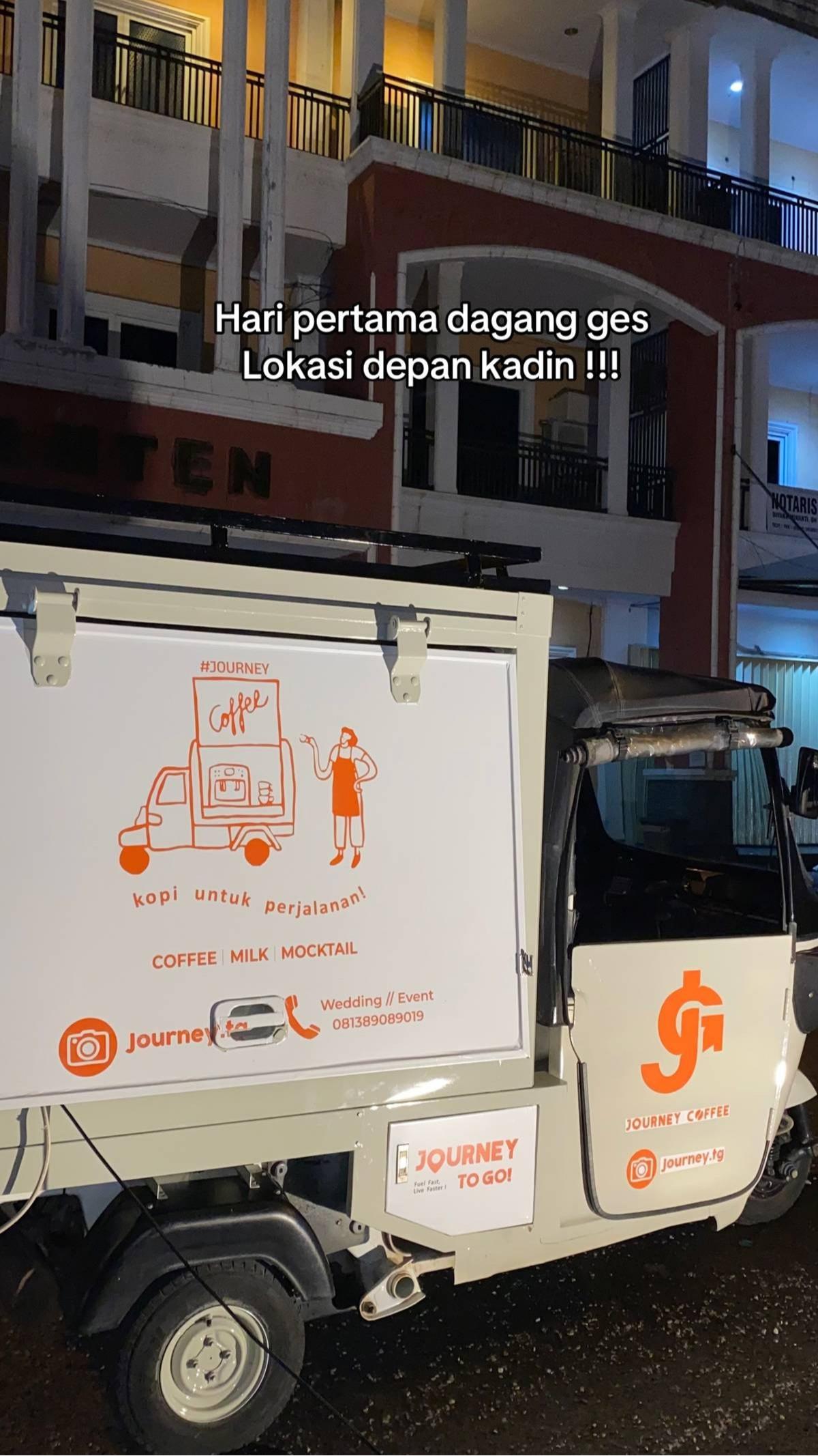 Unik Banget, Lika Liku Pria Putuskan Buka Usaha Kopi Pakai Bajaj Ini Curi Perhatian