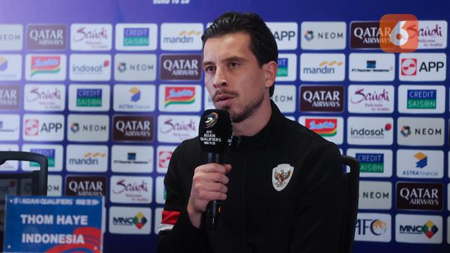 Foto: Beda Ekspresi Shin Tae-yong dan Thom Haye saat Jumpa Pers Timnas Indonesia Jelang Menghadapi Arab Saudi