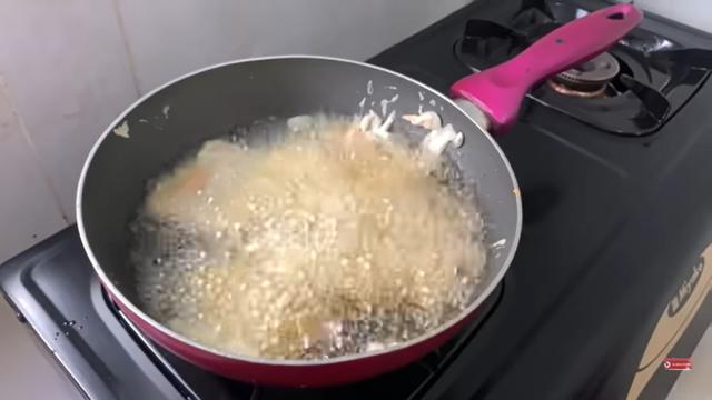 Menggoreng Tempe