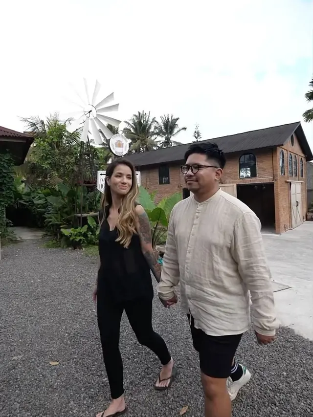 [Fimela] Sheila Marcia dan Dimas Akira