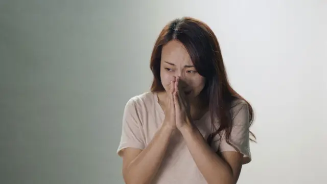 Jangan Ditahan, Cewek Kuat Juga Boleh Menangis Kok