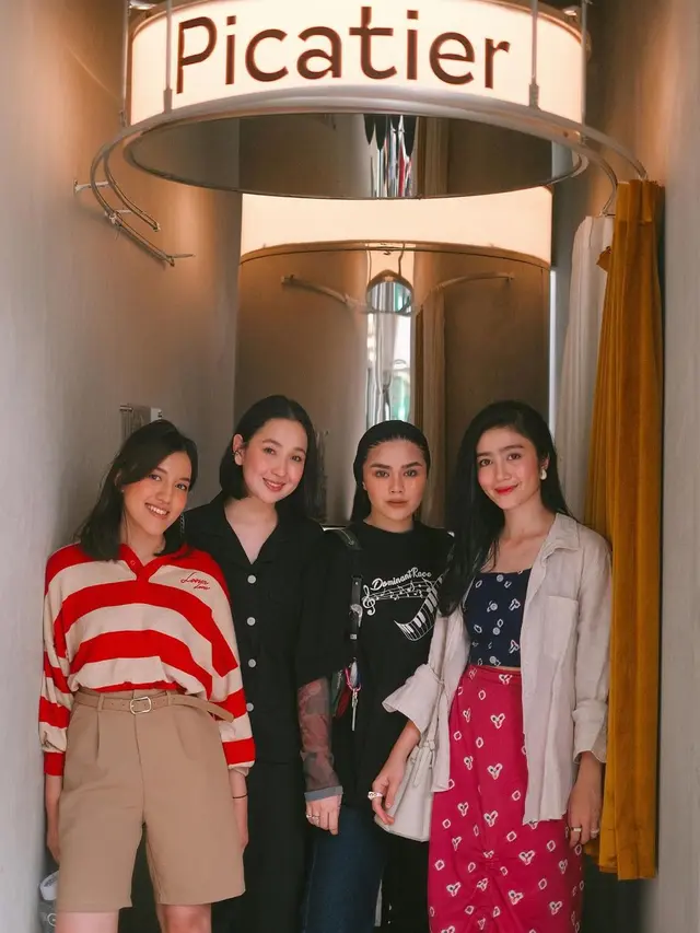 8 Gaya Kontras Eks Member Blink saat Reuni, Febby Rastanty Tampil  Feminin-Sivia Azizah Bergaya Boyish