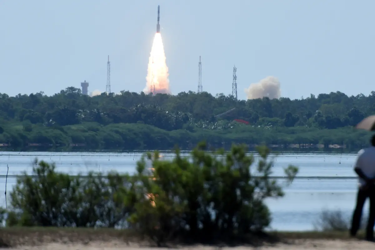 20160622-India Luncurkan 20 Satelit dalam 1 Misi, Termasuk Punya Indonesia-India