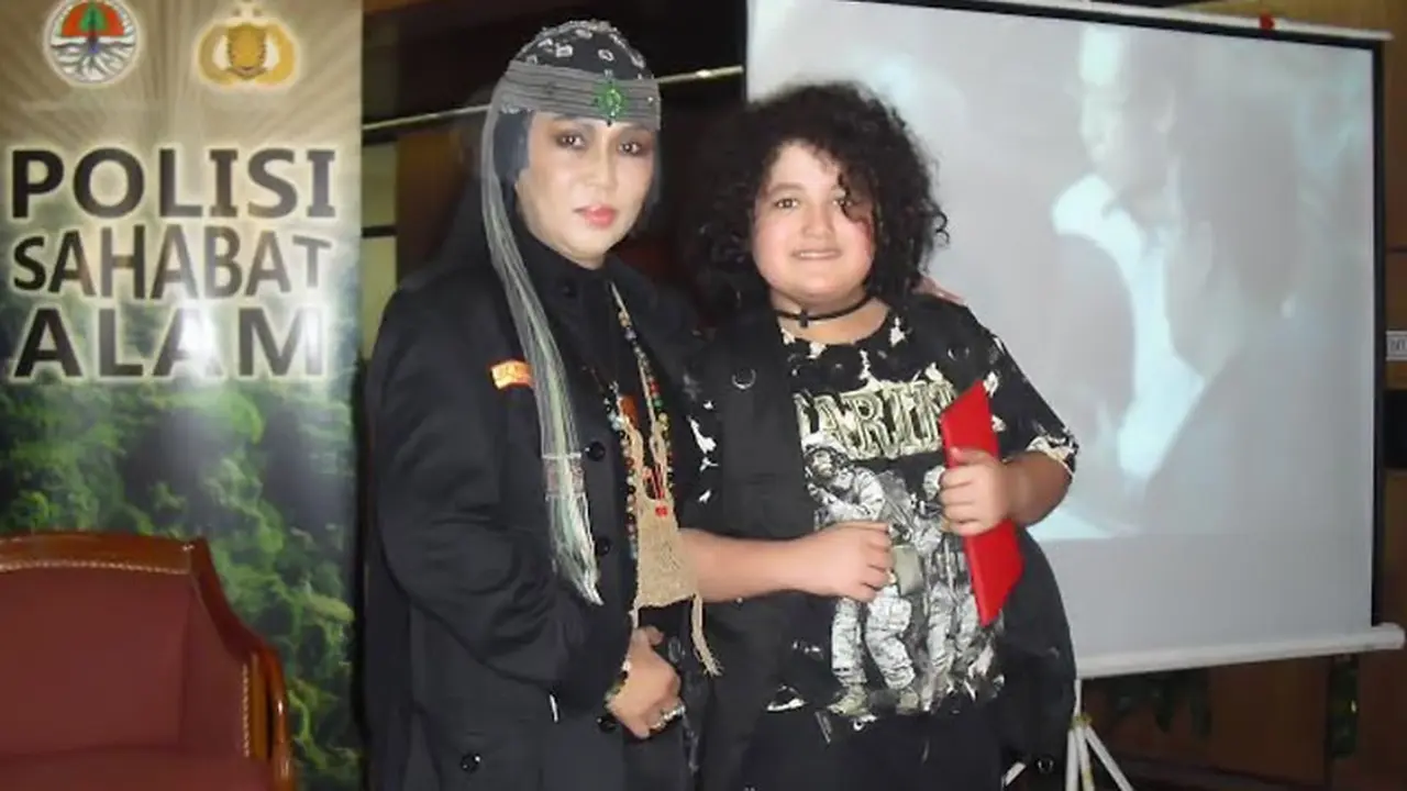 Diego Robbana dan Ully Sigar Rusady