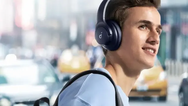 Wireless Earbuds hingga Headband terbaru. dok. Soundcore