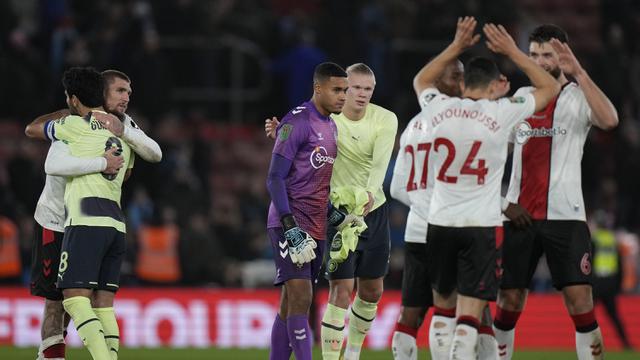 Foto: Erling Haaland Cadangan, Man City Didepak Southampton pada Babak Perempatfinal Carabao Cup 2022 / 2023