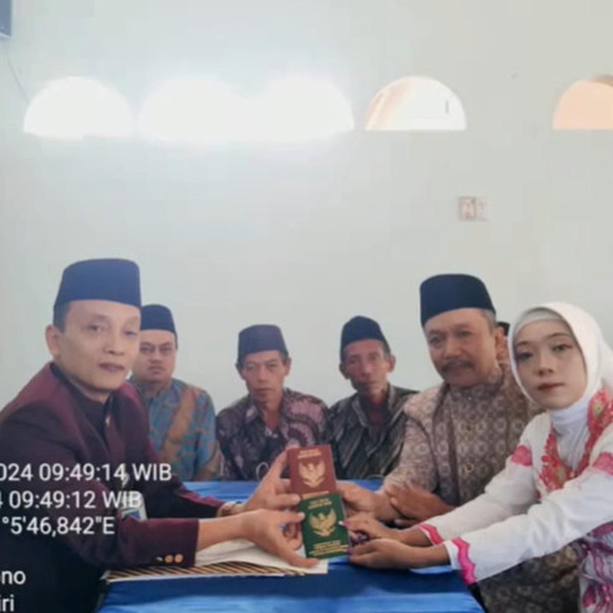 Pernikahan Beda Usia 33 Tahun