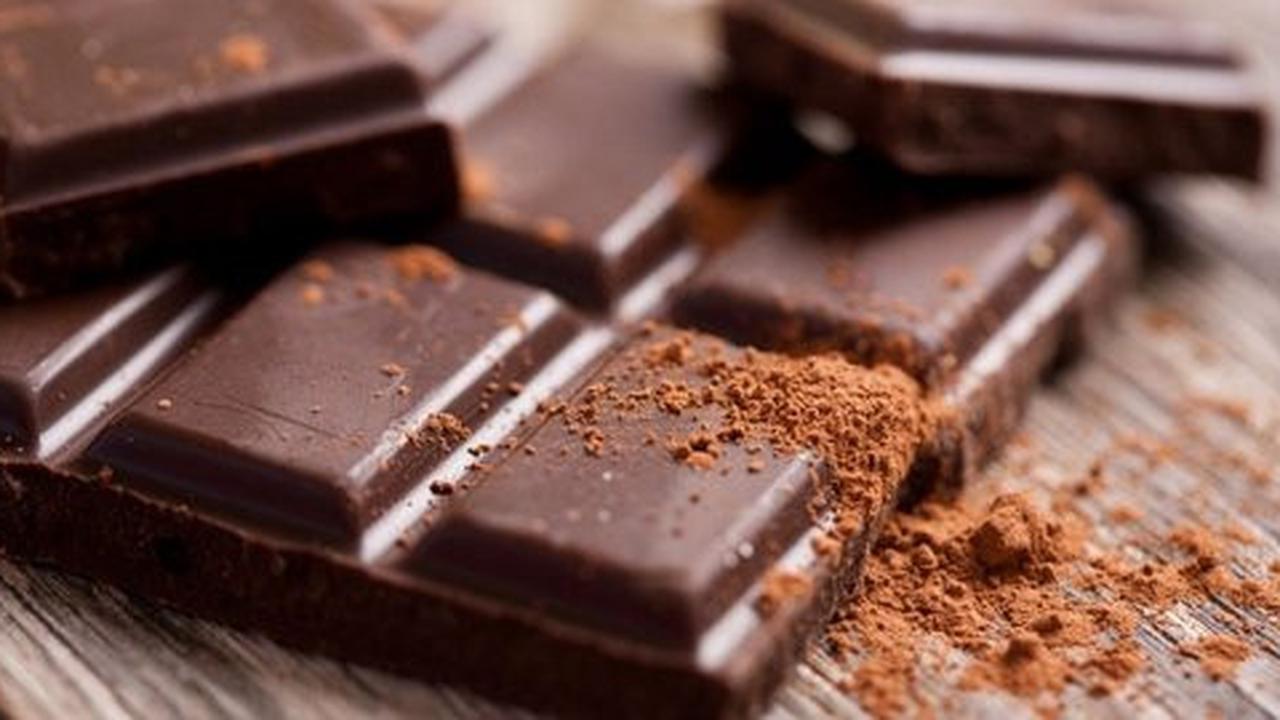 Pasutri diciduk karena timbun 2 ton cokelat kedaluwarsa untuk kue