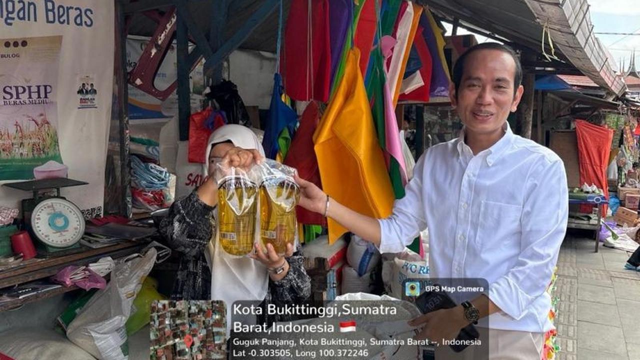 Bulog Bukittinggi Gencarkan Distribusi Minyak Goreng, Jaga Stabilitas Harga di Pasar