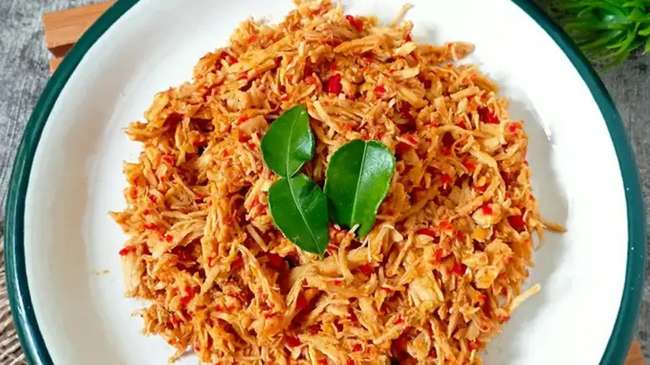 Ayam Suwir Bumbu Rujak yang Menggugah Selera