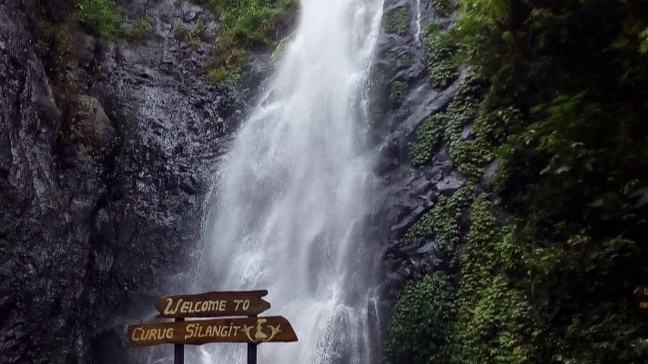<b>Curug Silangit</b><br>