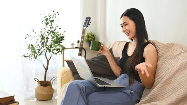 wanita juli hidup yang lebih berkelas