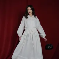 Salah satu koleksi vintage yang dikeluarkan oleh Nona.