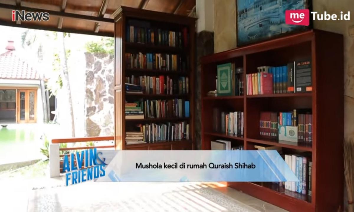 5 Potret Halaman Belakang Quraish Shihab, Ada Kolam Renang, Musala Hingga Gang Kecil Menuju Rumah Najwa Shihab