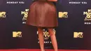 Gaun kulit August Getty ini memiliki rok kubah yang terstruktur, jadi jelas dia menjadi pusat perhatian di 2018 MTV Movie Awards.(Instagram/zendaya).