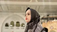 6 Gaya Hijab Cut Meyriska Terbaru yang Bisa Jadi Inspirasi