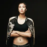 Cantik bak seorang model, kiper Tiongkok, Zhao Lina jadi bahan perbincangan masyarakat di dunia maya. (Foto: Instagram)