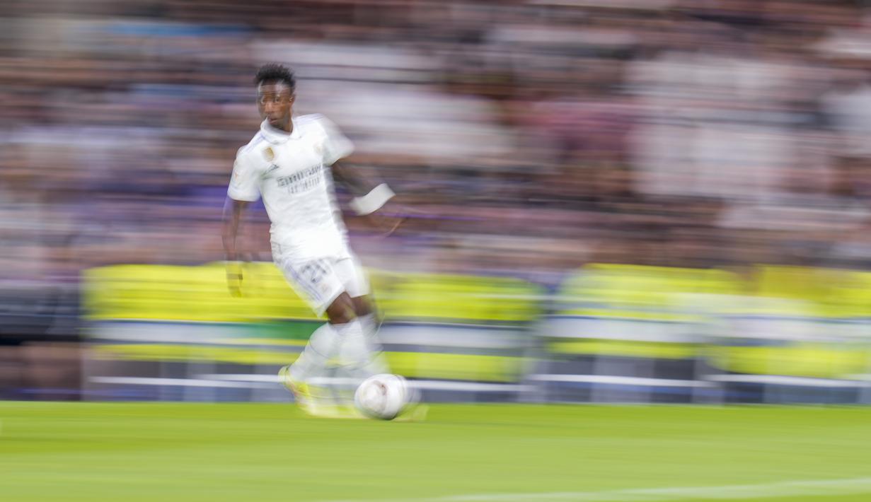 Kemenangan ini membuat Real Madrid menggeser Atletico Madrid di peringkat dua klasemen dengan 71 poin. (AP Photo/Manu Fernandez)