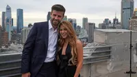 Shakira. Penyanyi dan penulis lagu asal Kolombia ini menjalin hubungan dengan bek Barcelona Gerard Pique sejak 2011 setelah bertemu dalam video klip Shakira berjudul Waka-waka sebagai promosi Piala Dunia 2010 Afrika Selatan. Hingga kini dikaruniai 2 orang putra. (AFP/Bryan R. Smith)