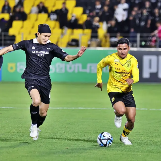 Asnawi Mangkualam bersama Jeonnam Dragons.