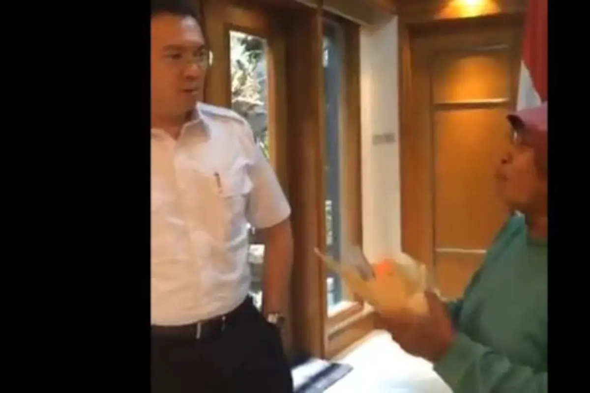 Halau Pendemo, Petugas Kebersihan Dapat Penghargaan Dari Ahok