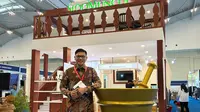 Kepala Bisnis Internasional PT Industri Jamu Dan Farmasi Sido Muncul Tbk, Ricardo Sopacua di booth Sido Muncul pada gelaran Trade Expo Indonesia 2023. (Foto: Istimewa)