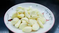 6 Cara Makan Bawang Putih agar Tidak Pedas, Nikmati Manfaatnya Tanpa Sensasi Terbakar