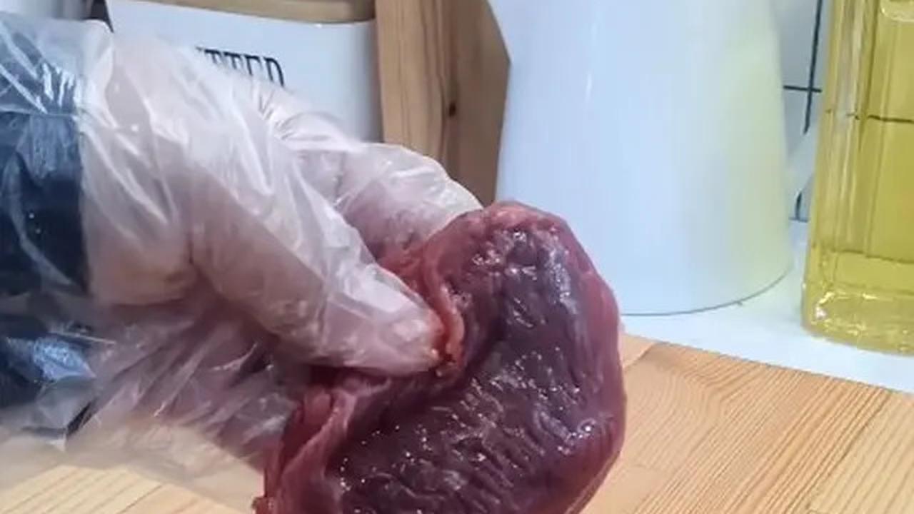 Biar Enggak Nyangkut di Leher, Ini Cara Masak Daging Kurban yang Empuk Maksimal