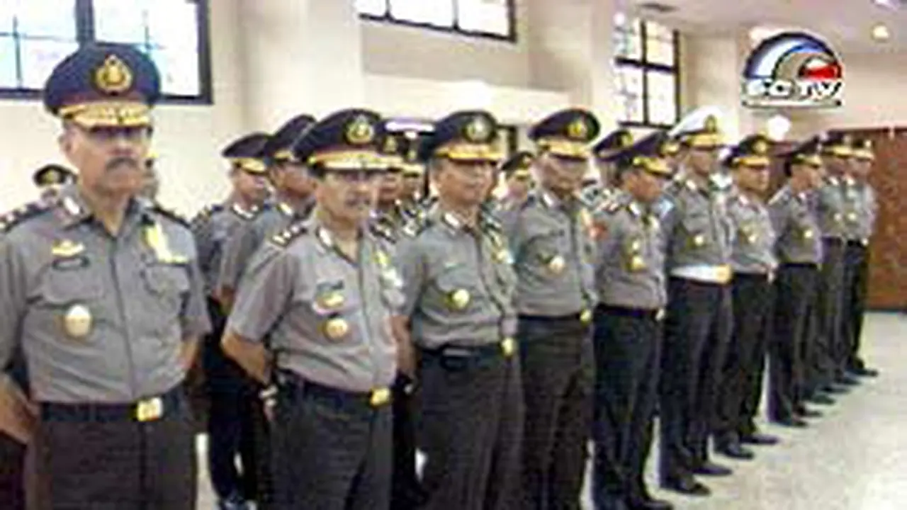 020601cMutasiPolri.jpg