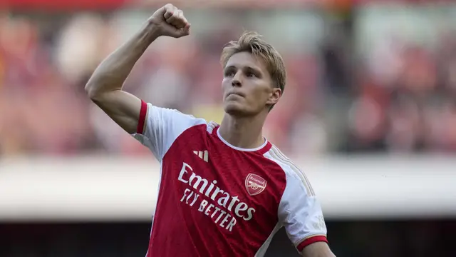 Foto: Dar Der Dor, Tiga Gol Arsenal Sukses Permalukan MU di Liga Inggris