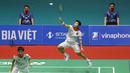 Pasangan Indonesia, Apriyani Rayahu/Siti Fadia, saat melawan wakil Thailand, Benyapa Aimsaard/Nuntakarn Aimsaard, pada laga final cabang olahraga bulutangkis SEA Games 2021 di Bacqiang Gymnasium, Minggu (22/5/2022). Indonesia menang dengan skor 21-17 dan 21-14. (Bola.com/Ikhwan Yanuar)