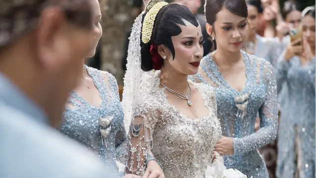 Jennifer Coppen saat akad nikah. [@jennifercoppenreal20]