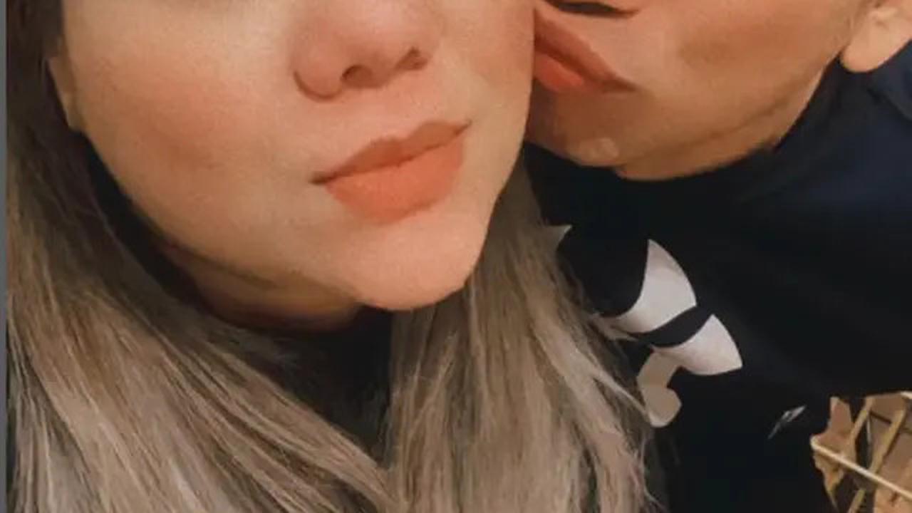 6 Potret Aji Yusman dan Istri, Saling Dukung ketika Kondisi Ekonomi Sedang Tak Baik
