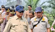 Mendagri Tito Dampingi Presiden Prabowo Tinjau Lahan Terbakar di Kalbar