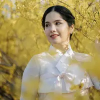 Annisa Pohan Dirias oleh MUA Korea Selatan. [@eco_subin]