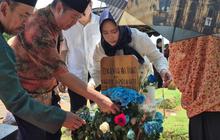 Sebulan Kepergian Vidi Aldiano, Makamnya Tak Pernah Sepi Peziarah