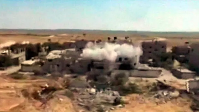 Israel Memasuki Gaza dengan Menggunakan Tank