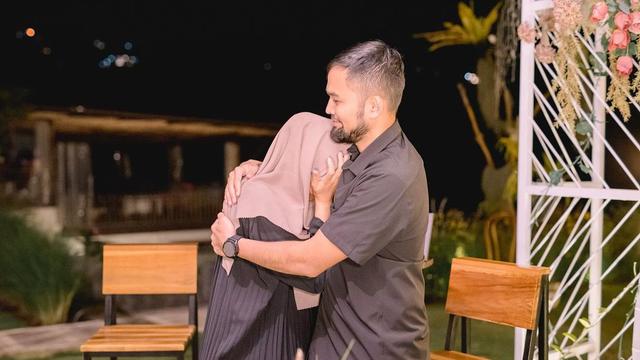 Potret Kejutan Teuku Wisnu Untuk Shireen Sungkar. (Sumber: Instagram/shireensungkar)