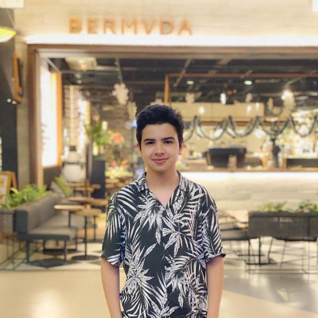 6 Potret Terbaru Artis Cilik Suheil Fahmi 'Tangan-Tangan Mungil', Makin Dewasa