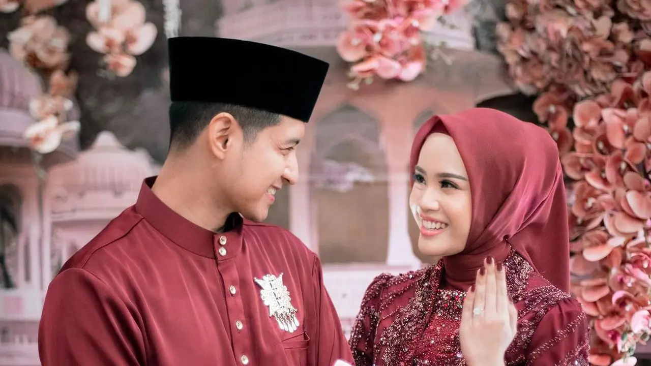Chand Kelvin lamaran (Instagram/thepotomoto)