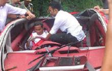 Habis diruwat kok mobil Dahlan malah kecelakaan
