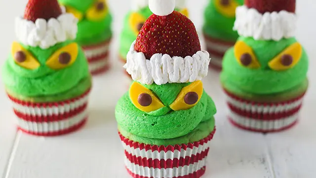 6 Potret Cupcakes Tema Natal Ini Unik,