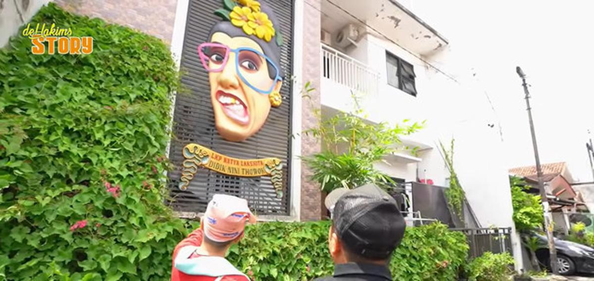 10 Potret Rumah Didik Nini Thowok di Jogja, Dalamnya Mirip Museum