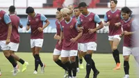 PSM Makassar berlatih menjelang laga kontra Lalenok United. (Bola.com/Abdi Satria)