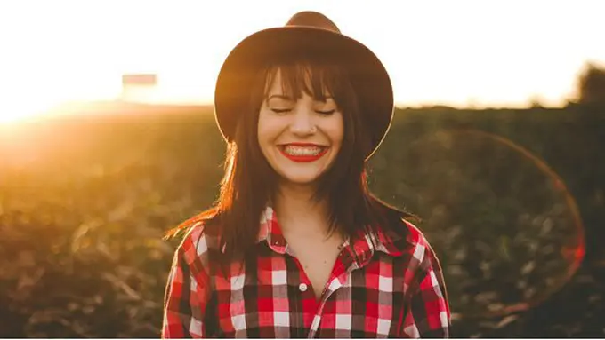 Puasa/copyright unsplash.com/@seteales