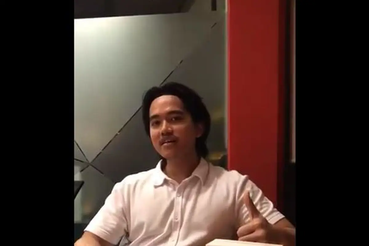 6 Potret Terbaru Kaesang Pangarep dengan Rambut Gondrong, Bikin Pangling
