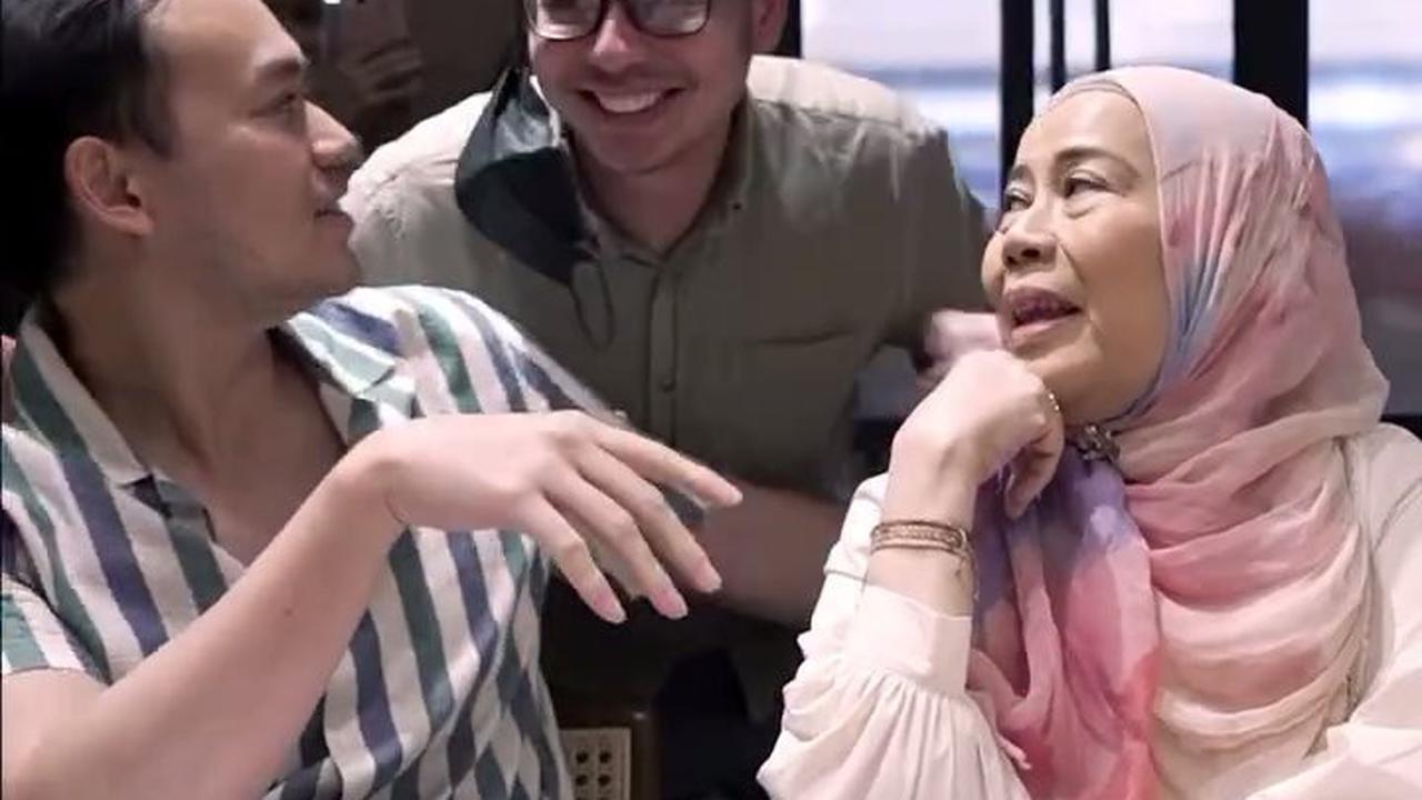 Momen Dewi Yull Dapat Suprise dari Surya Sahetapy Setelah 3 Tahun Tidak Pulang ke Indonesia