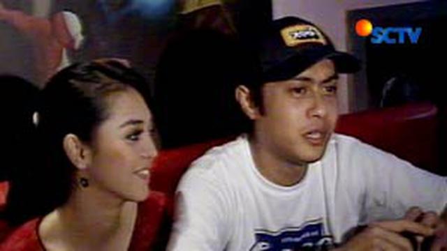 Ferry Ardiansyah Dan Nuri Putus Showbiz Liputan6 Com