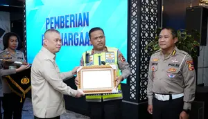 Sukses Pengamanan Angkutan Lebaran, Korlantas Terima Penghargaan dari Menhub