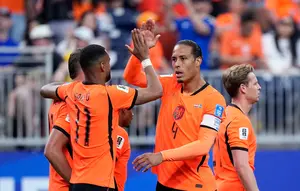 Belanda vs Swedia: Ronald Koeman Gak Terlalu Hepi Meski Oranje Menang Besar!
